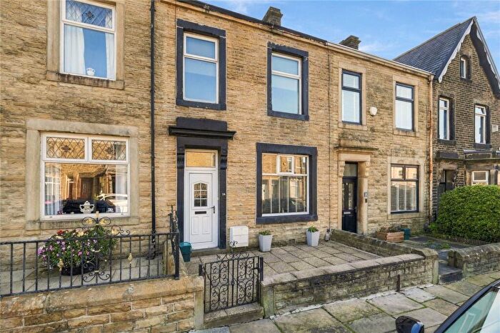 3 Bedroom Terraced House For Sale In Alkincoats Road, Colne, Lancashire, BB8