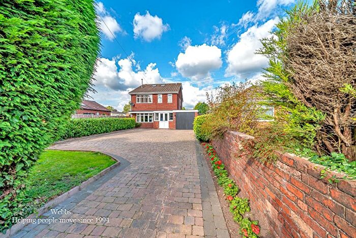 4 Bedroom Detached House For Sale In Cannock Road, Heath Hayes, Cannock, WS12