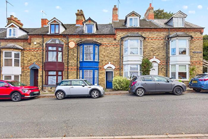 4 Bedroom Terraced House For Sale In Wellington Road, Raunds, Wellingborough, NN9