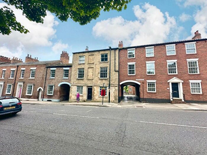 1 Bedroom Flat For Sale In B High Street, Knaresborough, North Yorkshire, HG5