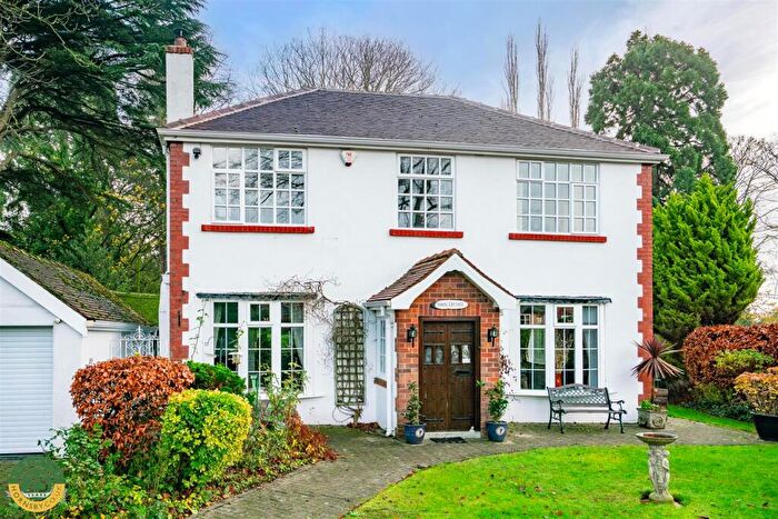 4 Bedroom Detached House For Sale In Park Drive, Sprotbrough, Doncaster, DN5