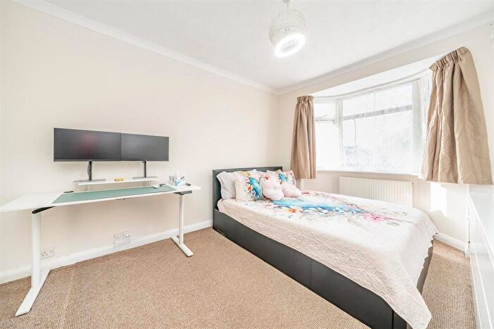 2 Bedroom Maisonette To Rent In West End Road, Ruislip, HA4