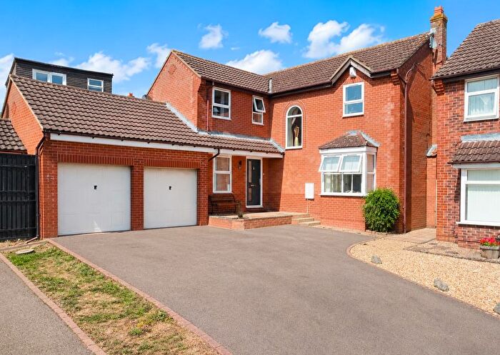 4 Bedroom Detached House For Sale In Wisteria Way, Abington Vale, Northampton, NN3