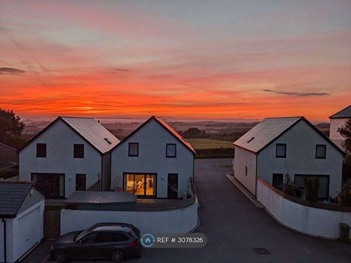 3 Bedroom Semi-Detached House To Rent In Chynoweth View, Newquay, TR8