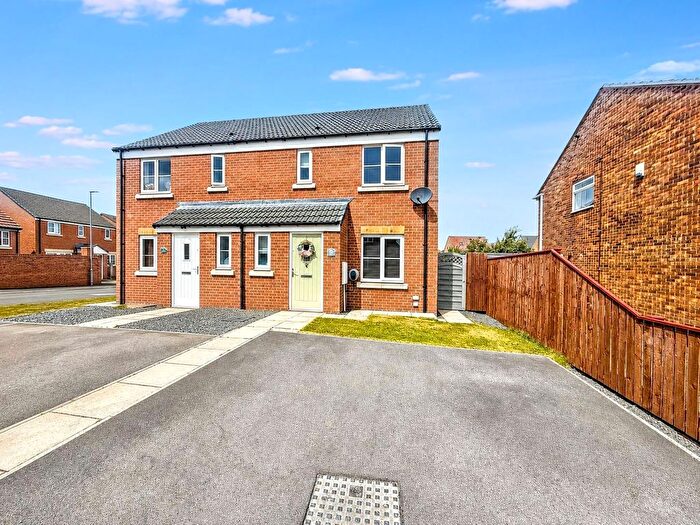 3 Bedroom Semi-Detached House For Sale In Swainston Close, Middlesbrough, TS5