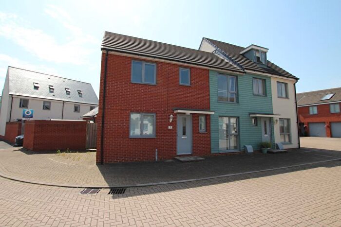 4 Bedroom Semi-Detached House To Rent In Lawn Close - Cheswick Village, BS16