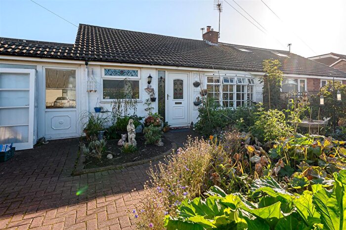 2 Bedroom Semi-Detached Bungalow For Sale In Hambleton Way, Huntington, York, YO32