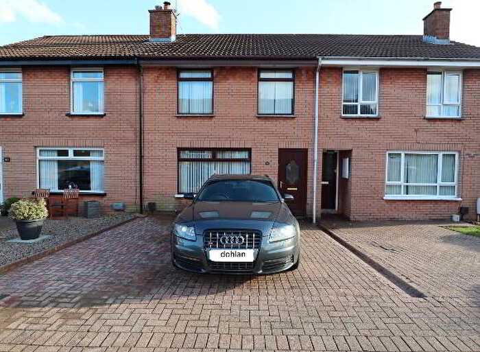 3 Bedroom Mid Terraced House To Rent In Dunluskin Crescent, Carrickfergus, BT38