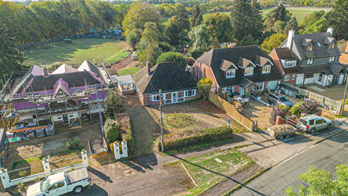 4 Bedroom Detached House For Sale In Sugworth Lane, Radley, OX14