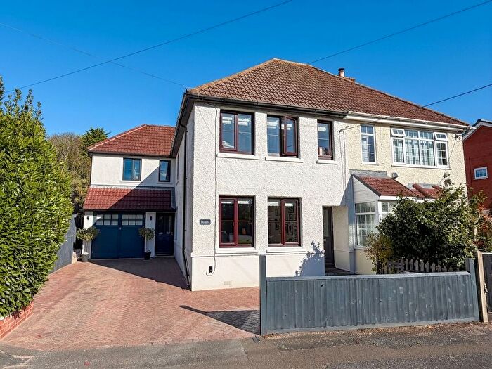 5 Bedroom Semi-Detached House For Sale In Calshot Road, Fawley, SO45