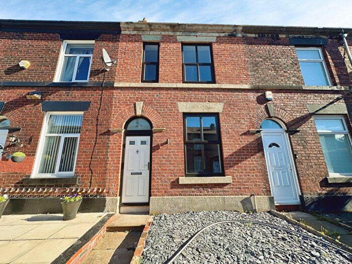 3 Bedroom Terraced House To Rent In Belbeck Street, Bury, BL8