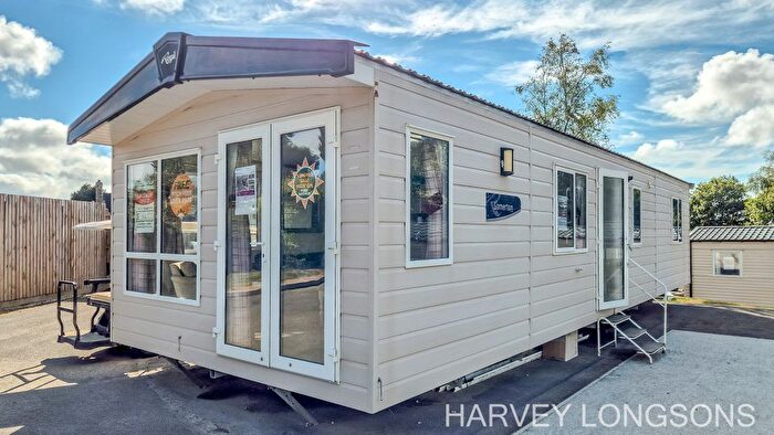 2 Bedroom Mobile/park Home For Sale In Bridgerule, Holsworthy, EX22