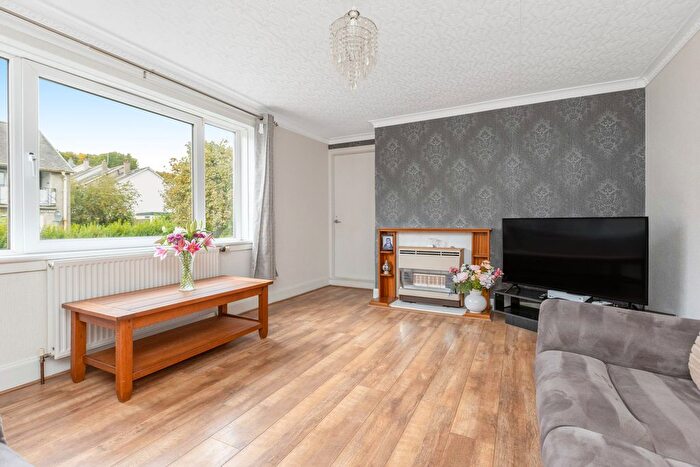 2 Bedroom Flat For Sale In / Lady Nairne Loan, Willowbrae, Edinburgh, EH8