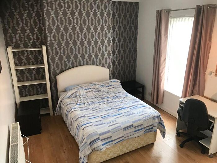 3 Bedroom Terraced House To Rent In Molyneux Road, Kensington, Liverpool, L6
