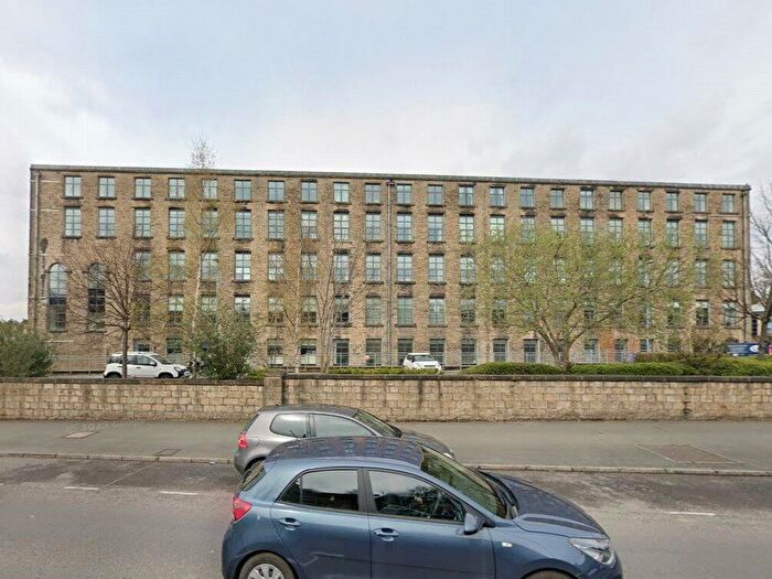 2 Bedroom Flat For Sale In Glossop Brook Road, Glossop, Derbyshire, SK13