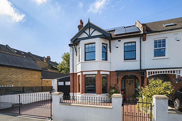 5 Bedroom Semi-Detached House For Sale In Minster Road, Bromley, Kent, BR1