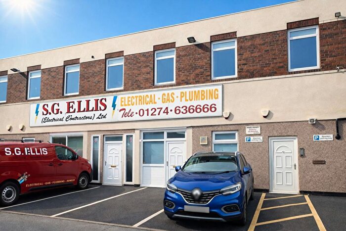 Property To Rent In West Street, Eccleshill, BD2