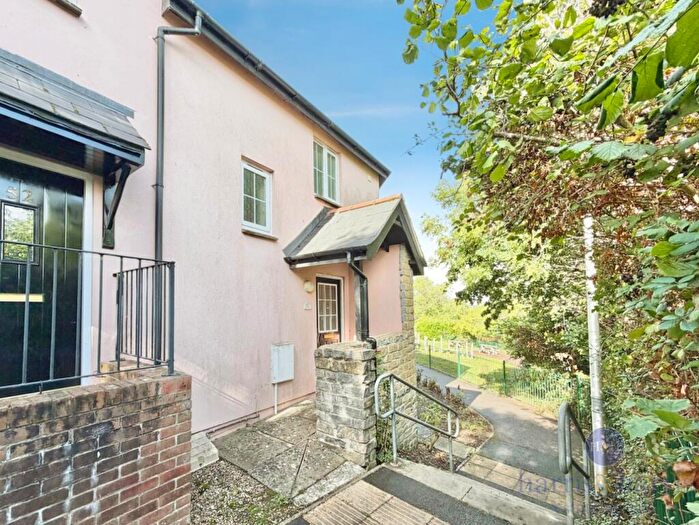 3 Bedroom Semi-Detached House For Sale In Flax Meadow Lane, Axminster, EX13