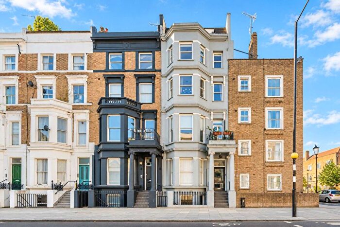 1 Bedroom Flat For Sale In Ladbroke Grove, North Kensington, W10