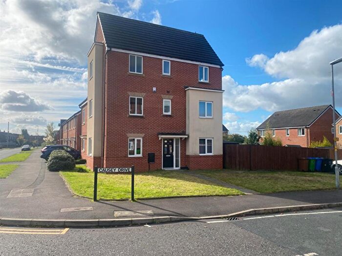 5 Bedroom Semi-Detached House To Rent In Causey Drive, Middleton, Manchester, M24