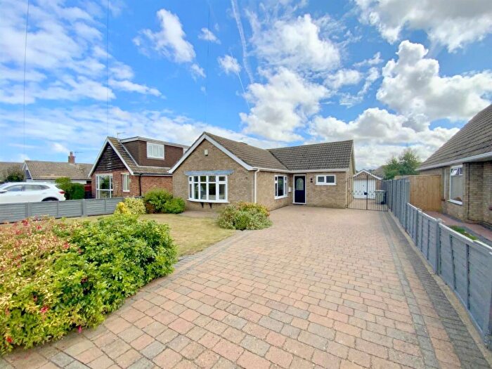 2 Bedroom Detached Bungalow For Sale In Pelham Road, Holton-Le-Clay, DN36
