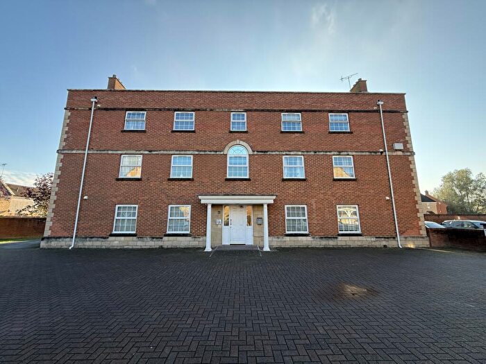 2 Bedroom Flat To Rent In Boatman Close, Oakhurst, SN25