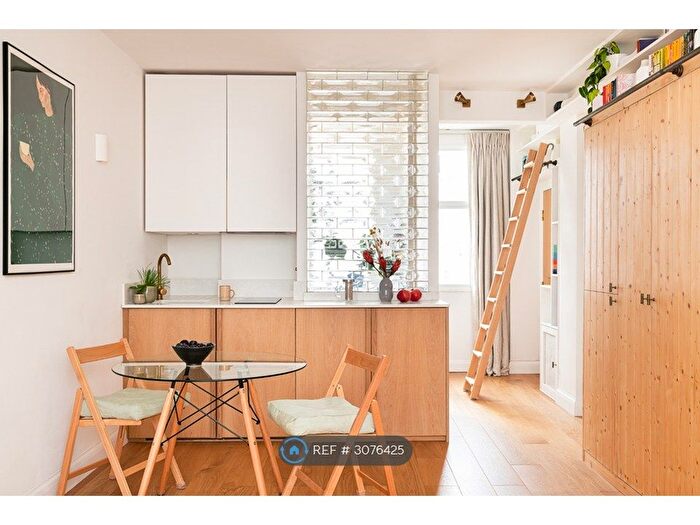 Studio To Rent In Woburn Place, London, WC1H
