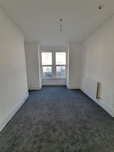 1 Bedroom Flat To Rent In Clare Street, Blackpool, Lancashire, FY1