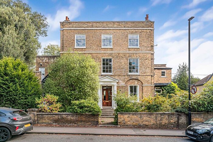 1 Bedroom Flat For Sale In Forty Hill House, Forty Hill, Enfield, EN2