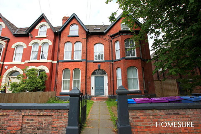 3 Bedroom Flat To Rent In Bertram Road, Liverpool, Merseyside, L17