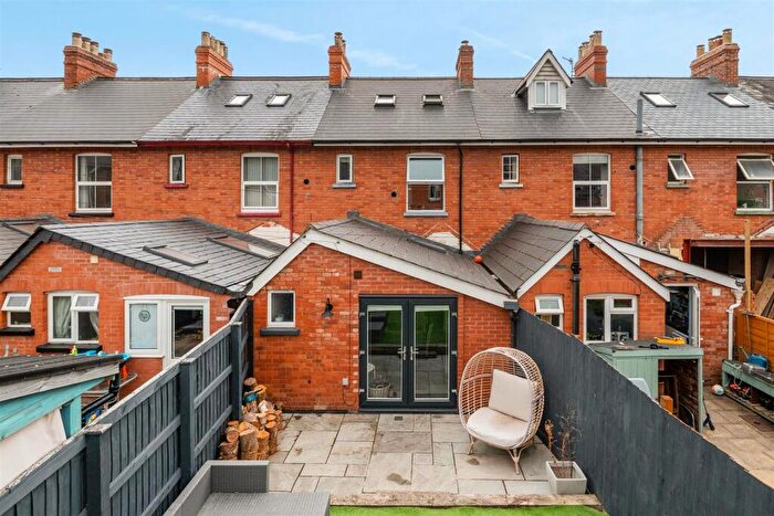 3 Bedroom Terraced House For Sale In Alexandra Terrace, Tiverton, EX16
