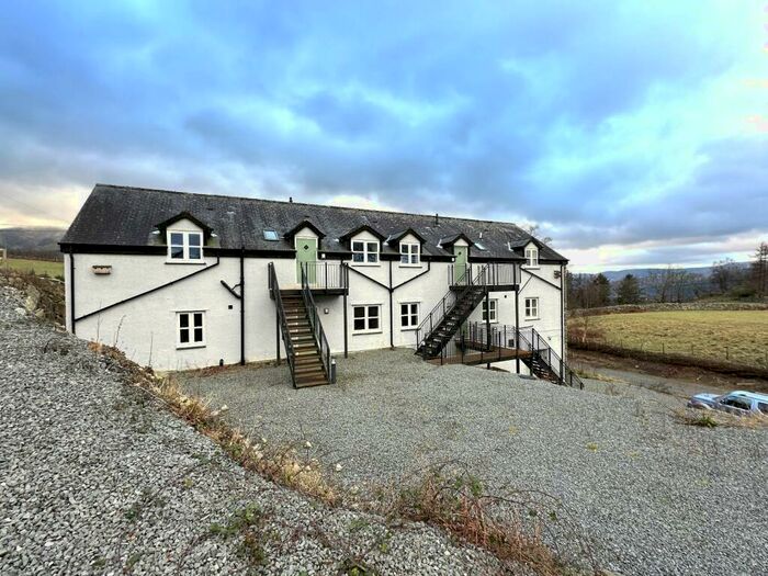 3 Bedroom Flat For Sale In Flat, Fronolau, Dolgellau, LL40