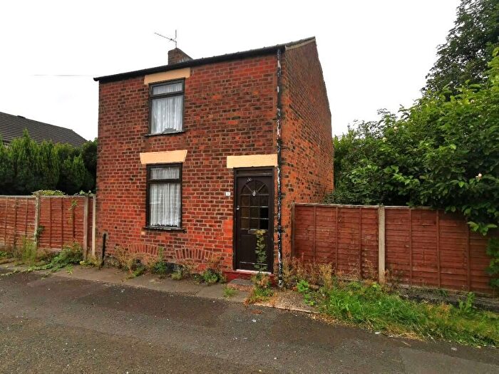 2 Bedroom Detached House For Sale In Spring Gardens, Leyland, PR25