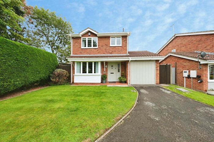 3 Bedroom Detached House For Sale In Gatcombe Close, Oakwood, Derby, DE21