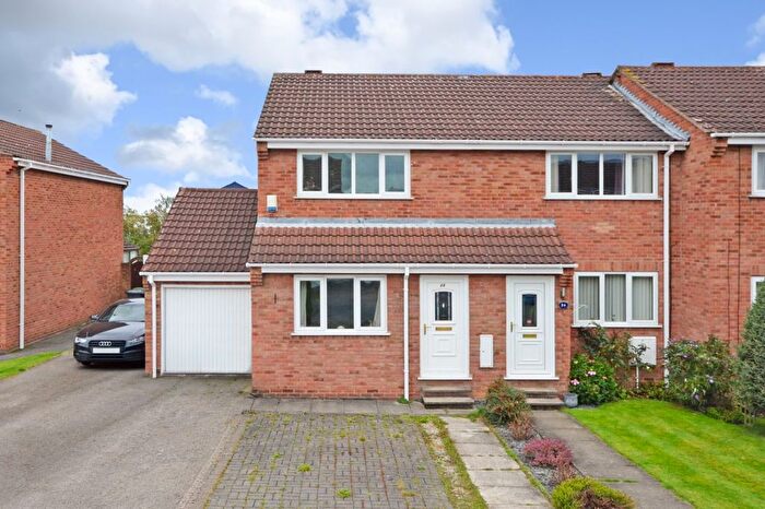 2 Bedroom End Of Terrace House To Rent In Wensleydale Drive, Osbaldwick, York, YO10