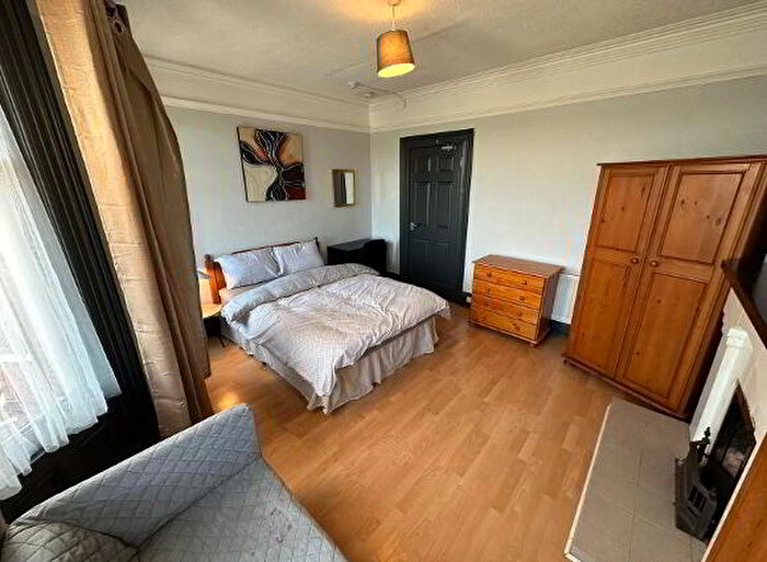 5 Bedroom Double Rooms To Rent In Colenso Parade, Belfast, BT9