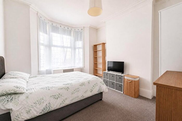 5 Bedroom House To Rent In Rotton Park Road, Birmingham, B16