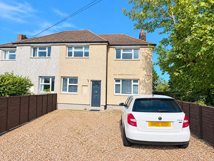 2 Bedroom Semi-Detached House For Sale In Radcliffe Road, Stamford, PE9