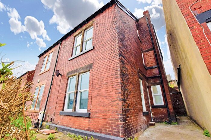 5 Bedroom Semi-Detached House To Rent In Edmund Road, Sheffield, S2
