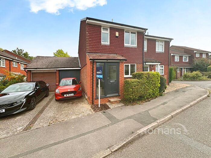 2 Bedroom Semi-Detached House For Sale In Durand Road, Earley, Reading, RG6