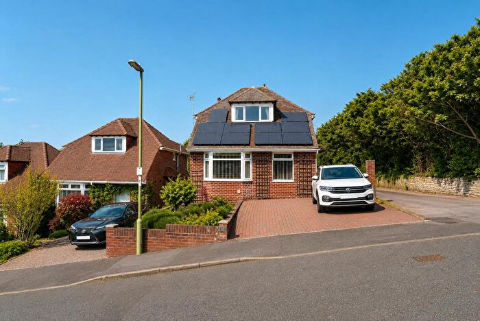 3 Bedroom Chalet For Sale In Riverside Avenue, Fareham, PO16