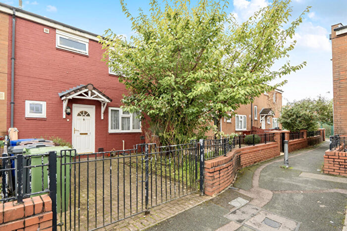 3 Bedroom Terraced House For Sale In Culford Close, Manchester, M12