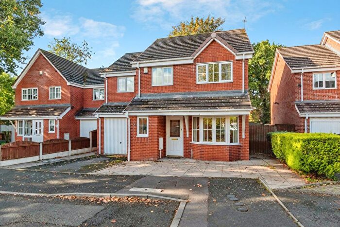 4 Bedroom Detached House For Sale In Magnolia Grove, Willenhall, West Midlands, WV12