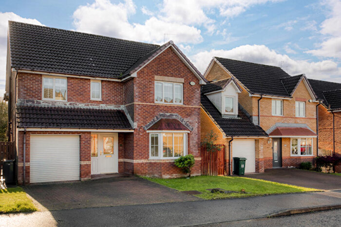 4 Bedroom Detached House For Sale In Leven Avenue, Helensburgh, Argyll And Bute, G84
