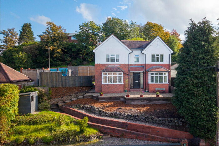 4 Bedroom Detached House For Sale In Worcester Street, Stourbridge, DY8