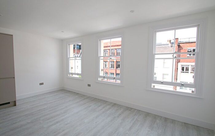 1 Bedroom Flat To Rent In Charlotte Street, Flat C, Fitzrovia, London, W1T