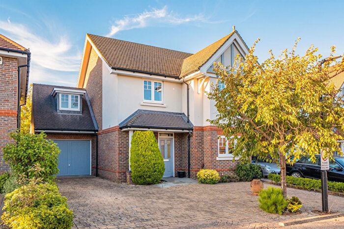 4 Bedroom Detached House For Sale In St. Francis Road, Maidenhead, SL6