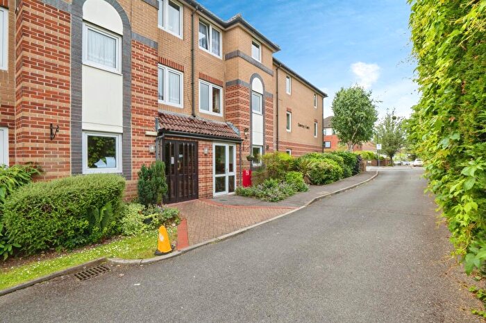1 Bedroom Retirement Property For Sale In Grosvenor Road, Southampton, SO17