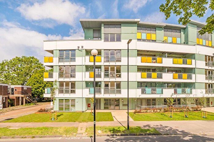 2 Bedroom Flat To Rent In Clarence Avenue, Clapham South, SW4
