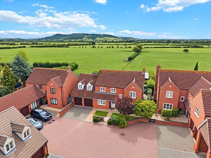 5 Bedroom Detached House For Sale In Upper Oaks Court, Aston-On-Carrant, GL20